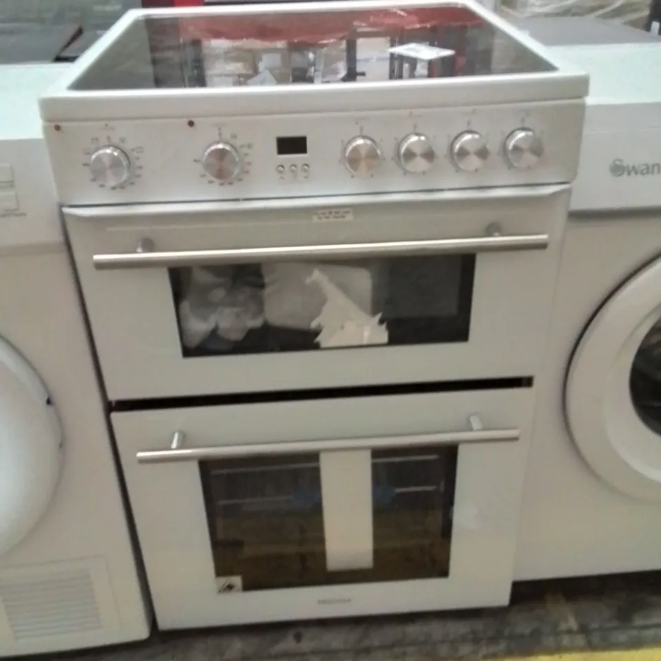 HISENSE HDE3211BWUK ELECTRIC COOKER WITH CERAMIC HOB 