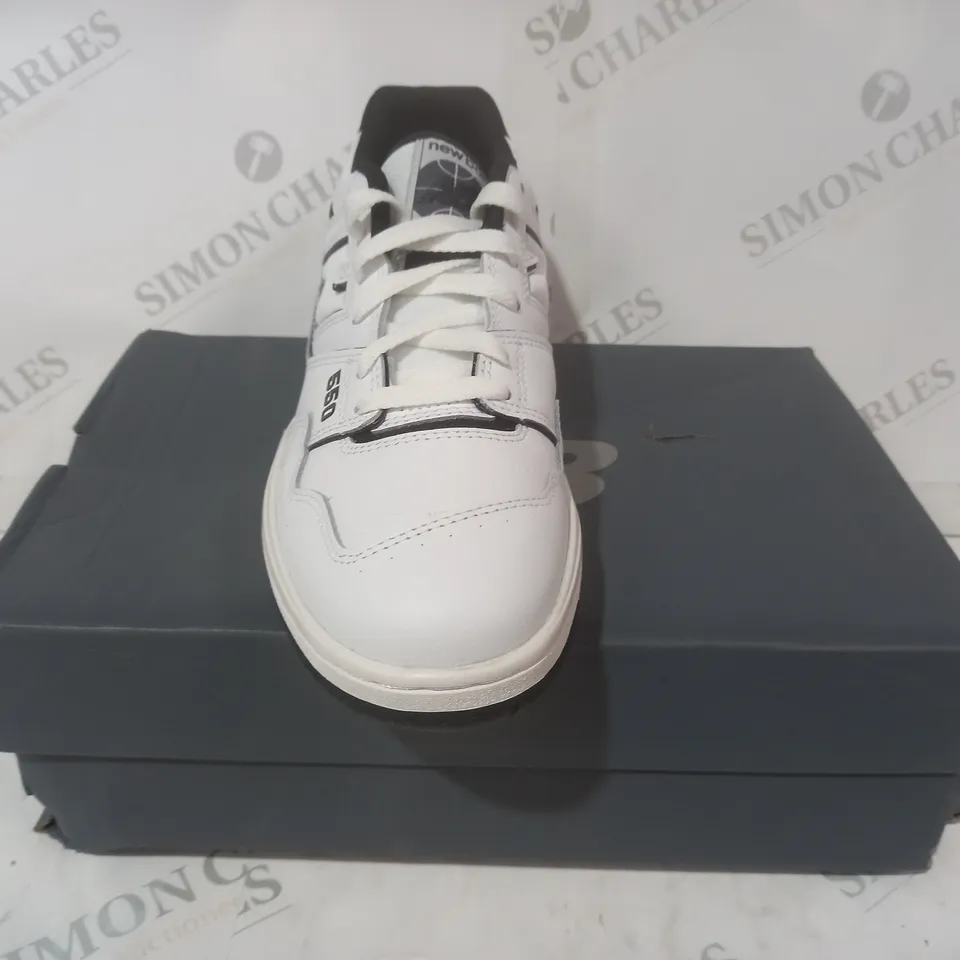BOXED PAIR OF NEW BALANCE 550 SHOES IN WHITE/BLACK UK SIZE 8