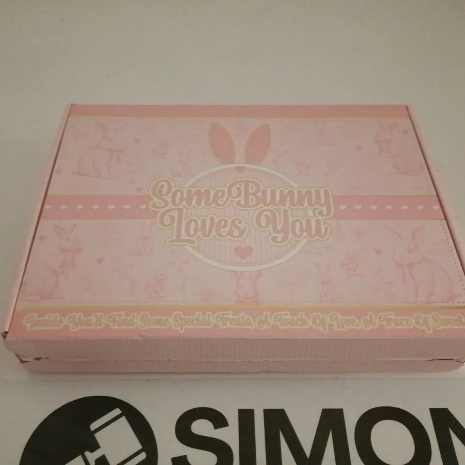 SOME BUNNY LOVES YOU P.LOUISE GIFT SET
