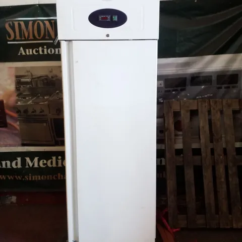 TEFCOLD UPRIGHT FRIDGE WHITE FINISH RK505WS