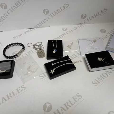 LOT OF 11 PERSONALISED JEWELLERY ITEMS