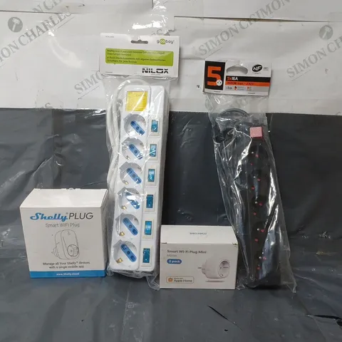 BOX OF APPROX 30 ASSORTED ITEMS TO INCLUDE -SHELLY PLUG , NF 5X16A 1M EXTENSION LEAD , SMART WIFI MINI PLUG ETC
