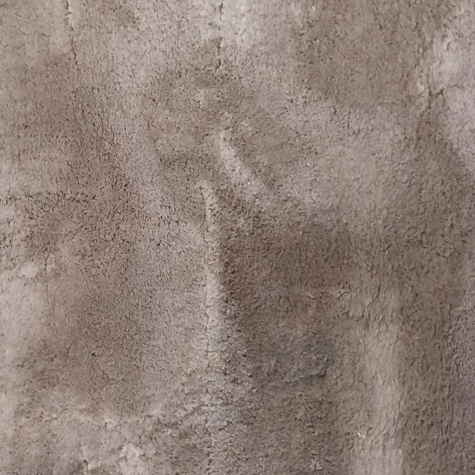 DESIGNER AREA RUG APPROXIMATELY 230CM X 158 CM  - DETHREADING FROM INSIDE - DIRT PATCHES - CUTTING LINE THROUGH RUG