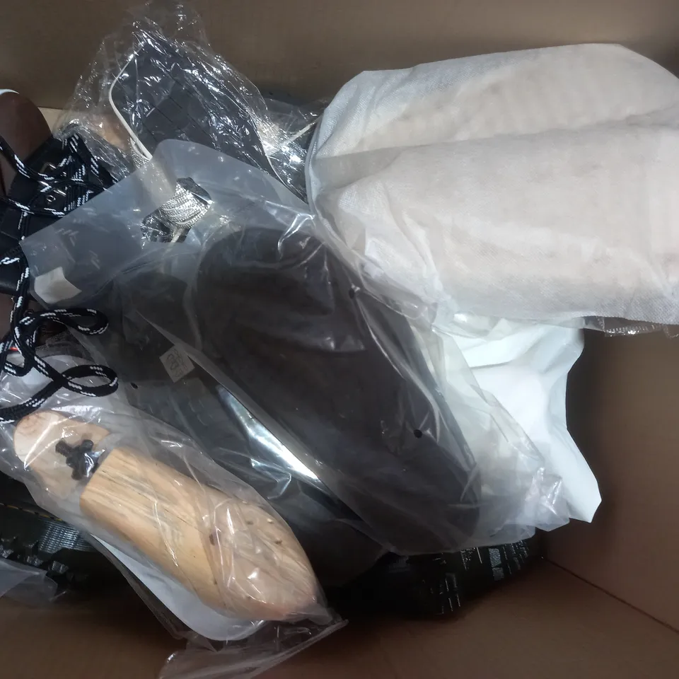 BOX OF APPROXIMATELY 15 ASSORTED PAIRS OF SHOES AND FOOTWEAR ITEMS IN VARIOUS STYLES AND SIZES TO INCLUDE COLUMBIA, PRIMARK, ON, ETC