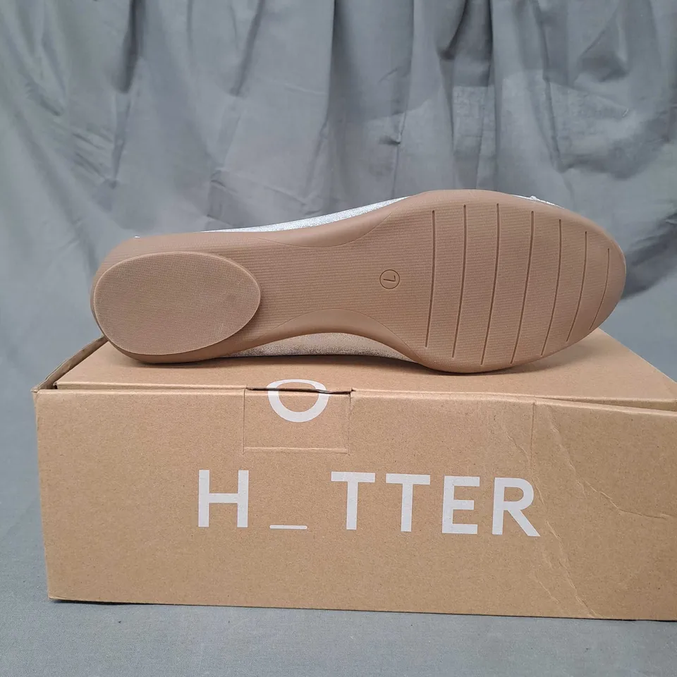 BOXED HOTTER IVY WIDE SLIP ON'S SIZE 7