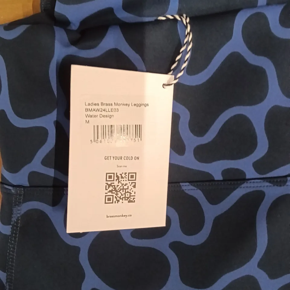 BOX OF BRASS MONKEY LEGGINGS - WATER DESIGN SIZE MEDIUM APPROXIMATELY 35