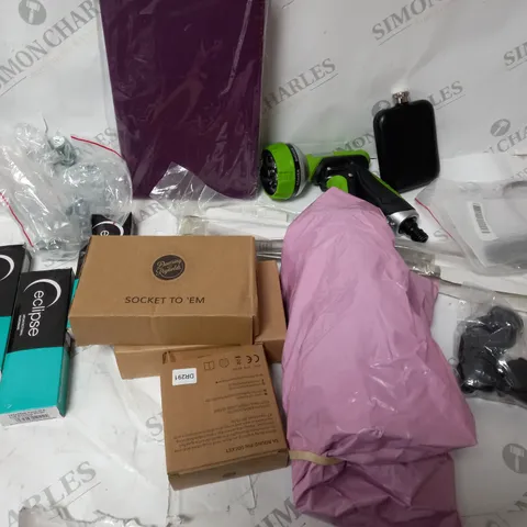 APPROXIMATELY 20 HOUSEHOLD ITEMS INCLUDING TABLET CASE FOR T510, AND GARDEN HOSE NOZZEL