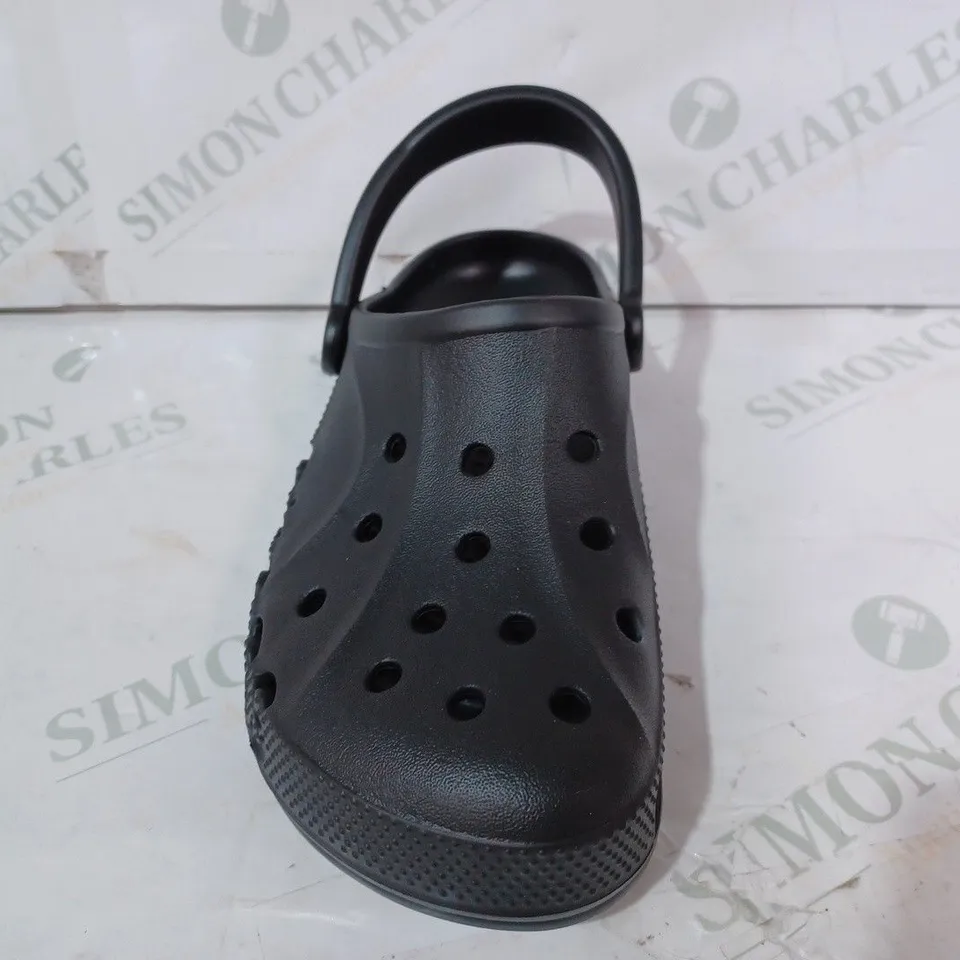 BOXED PAIR OF CROCS BAYA SHOES IN BLACK UK SIZE M4/W5