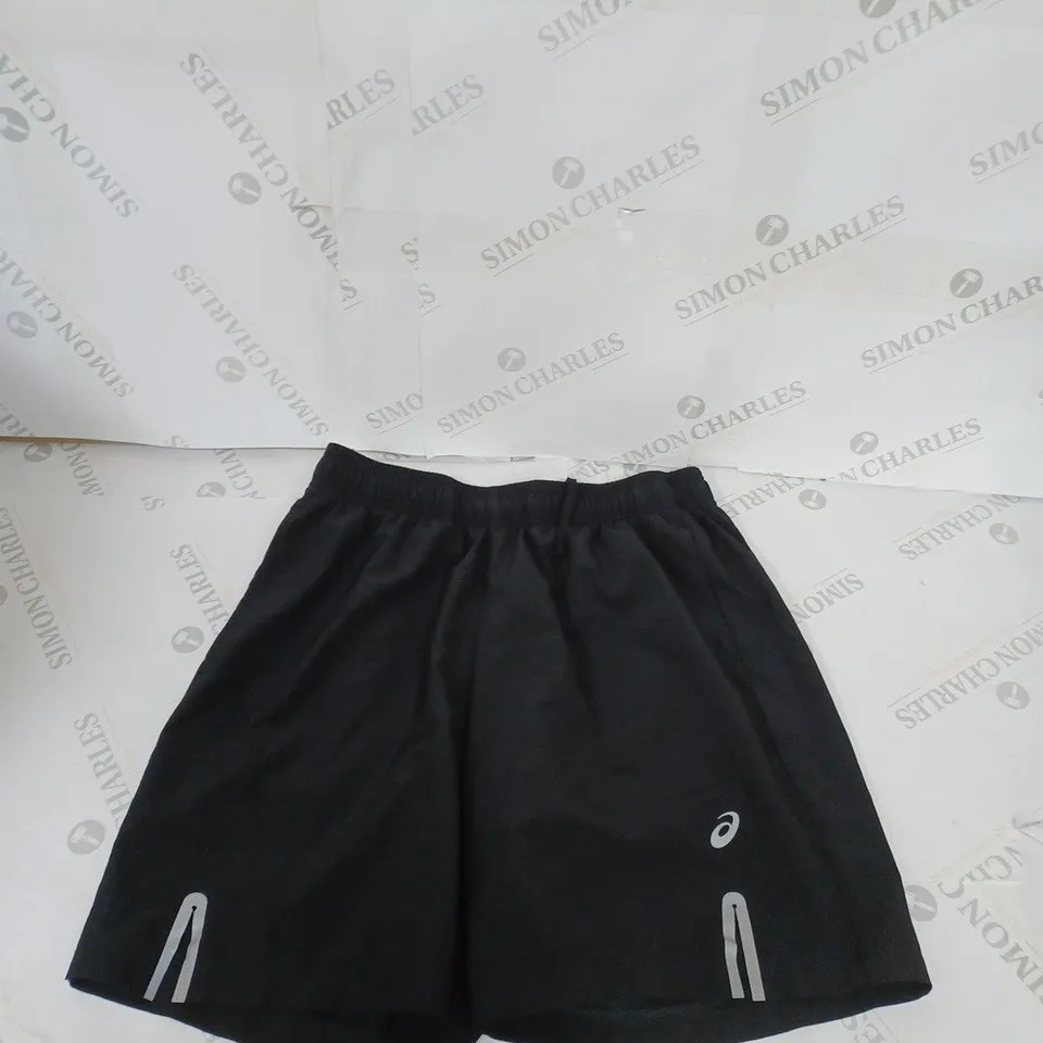 ASICS CASUAL SHORTS SIZE M