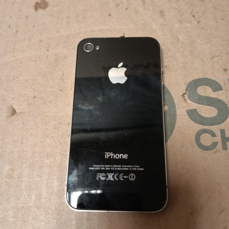 APPLE IPHONE 4 SMARTPHONE 