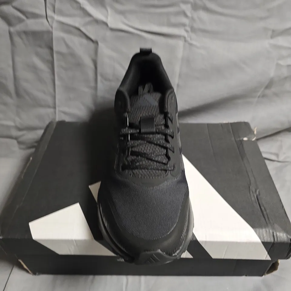 BOXED PAIR OF ADIDAS RUNFALCON TRAINERS - UK SIZE 6 - WOMENS