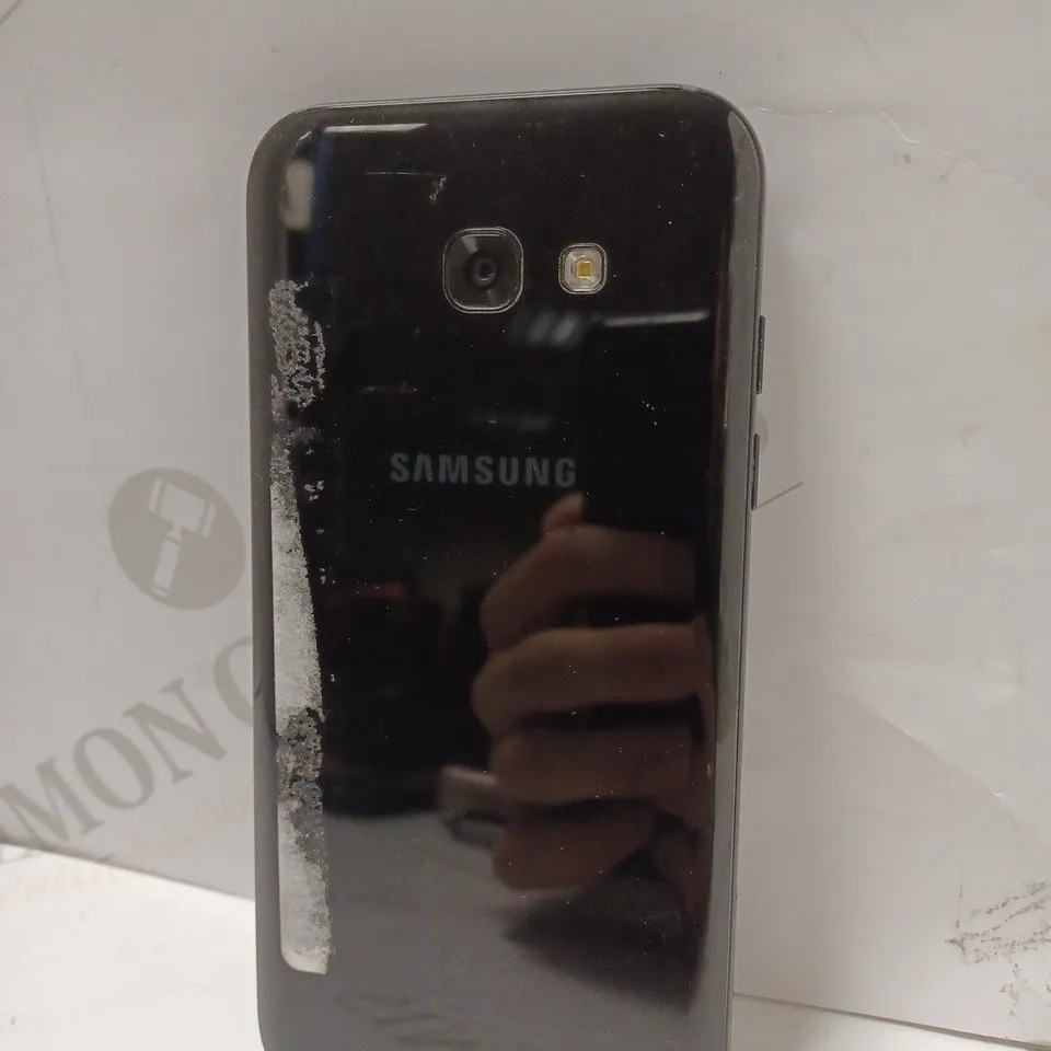 SAMSUNG GALAXY A3 IN BLACK
