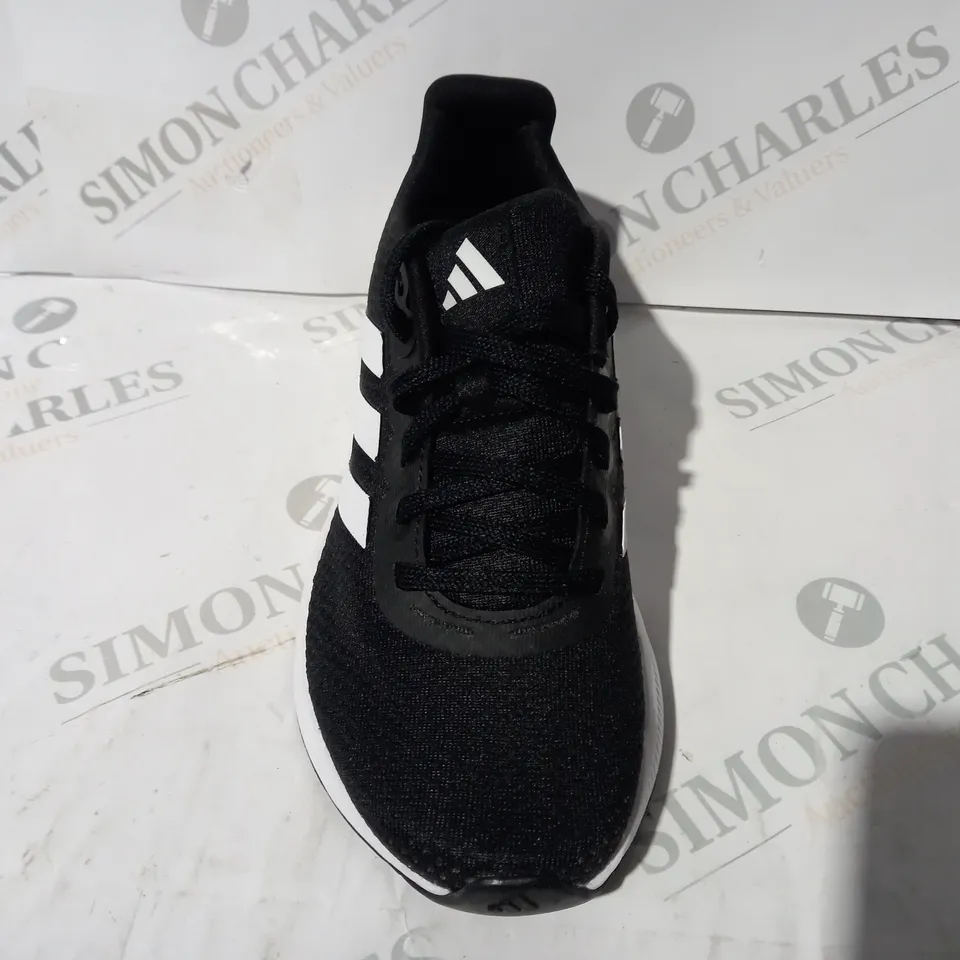 BOXED PAIR OF ADIDAS RUNFALCON 3.0 TRAINERS IN BLACK UK SIZE 3.5