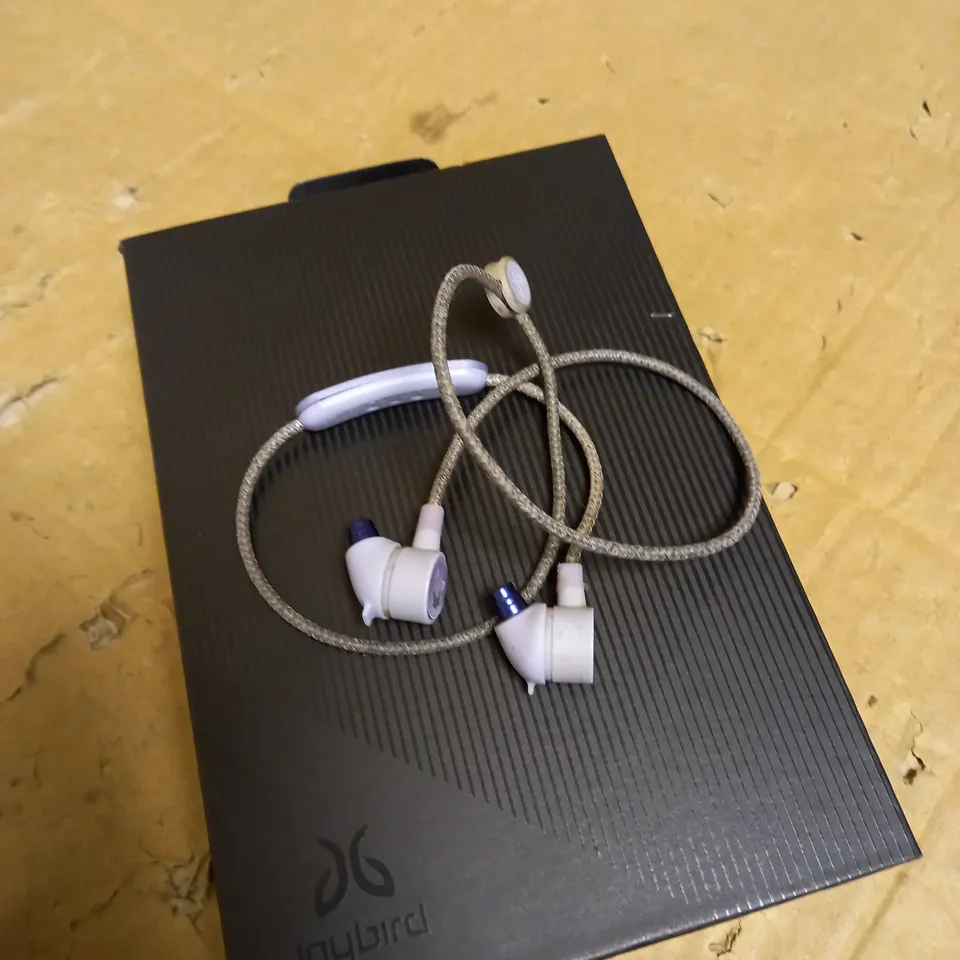 JAYBIRD TARAH PRO WIRELESS HEADPHONES AND SONY FOR HEADPHONES BUNDLE