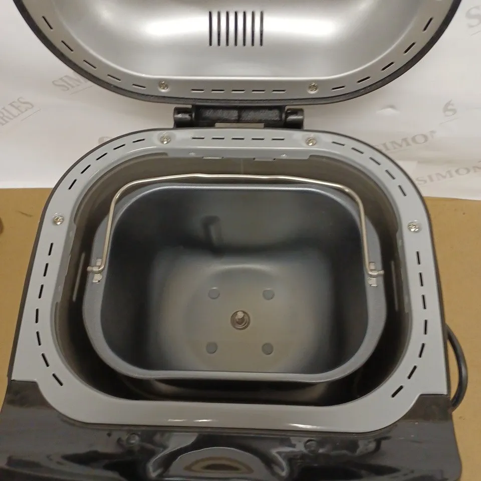 RUSSELL HOBBS COMPACT FAST BREADMAKER