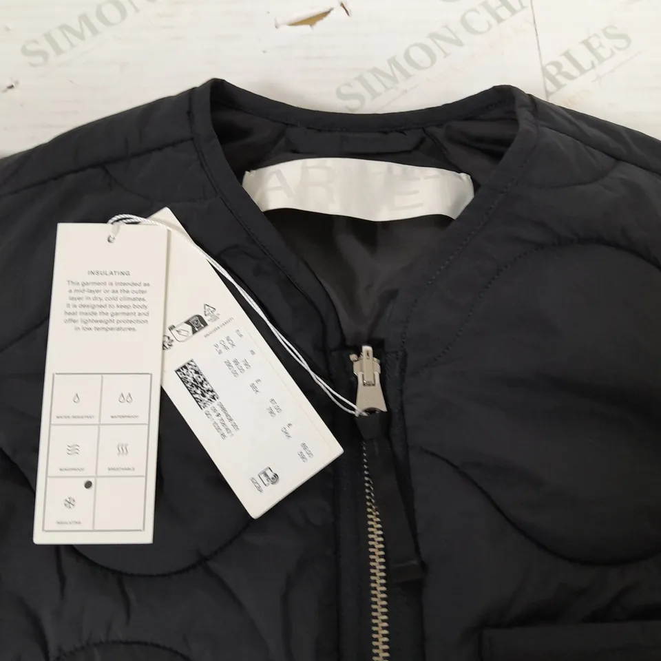 ARKET INSULATING GILET IN BLACK - EUR XS
