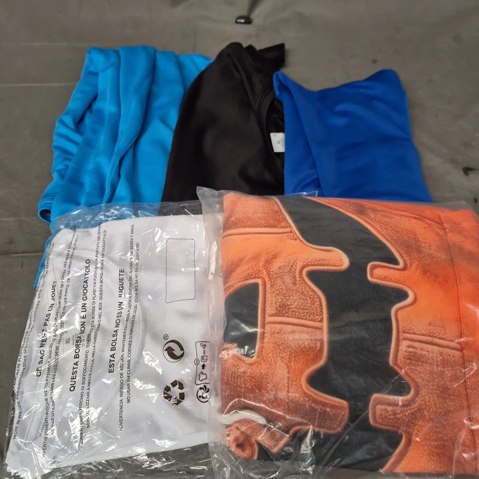 APPROXIMATELY 25 ASSORTED CLOTHING AND FASHION PRODUCTS IN VARIOUS STYLES AND SIZES - COLLECTION ONLY