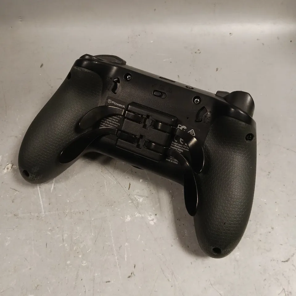 BOXED FUSION PRO WIRELESS CONTROLLER FOR PLAYSTATION 4 