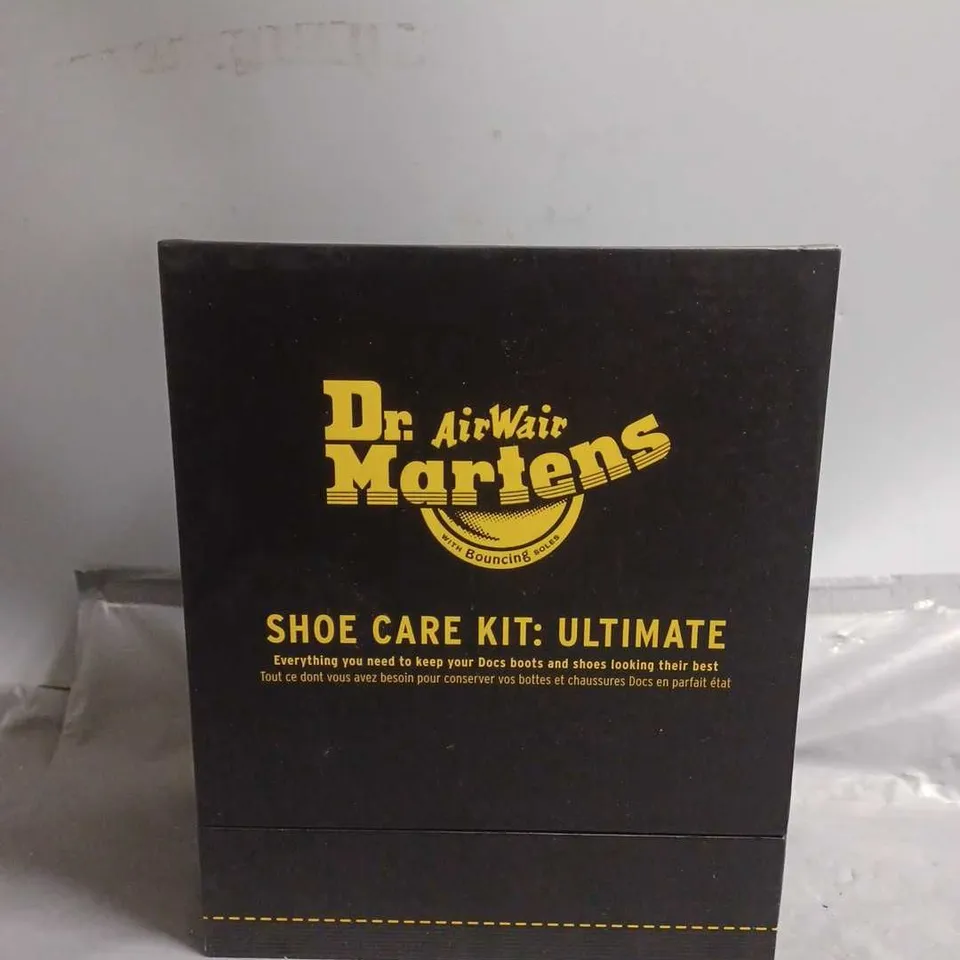 SEALED DR MARTENS SHOE CARE KIT ULTIMATE 