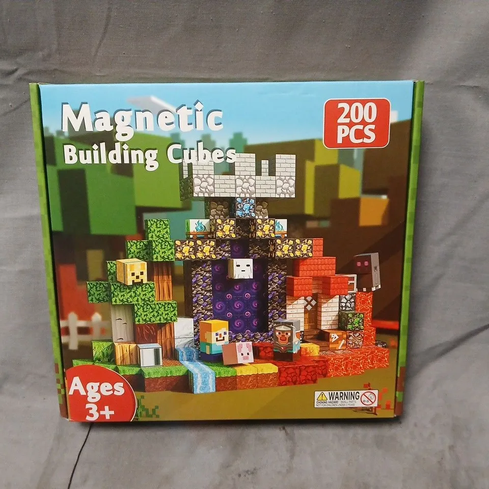 MINECRAFT THEMED MAGNETIC BUILDING CUBES - 200 PCS