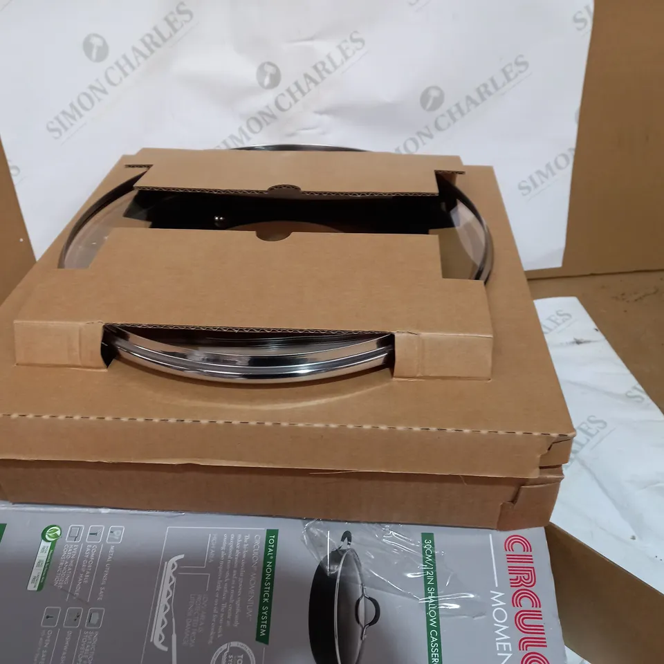 CIRCULON 84202 - MOMENTUM - HARD ANODISED SHALLOW CASSEROLE DISH