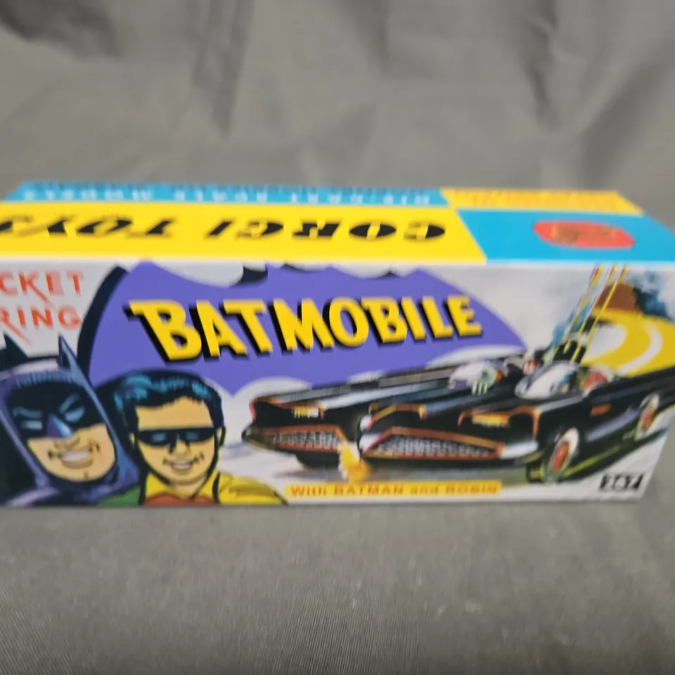 CORGI ROCKET FIRING BATMOBIE WITH BATMAN AND ROBIN