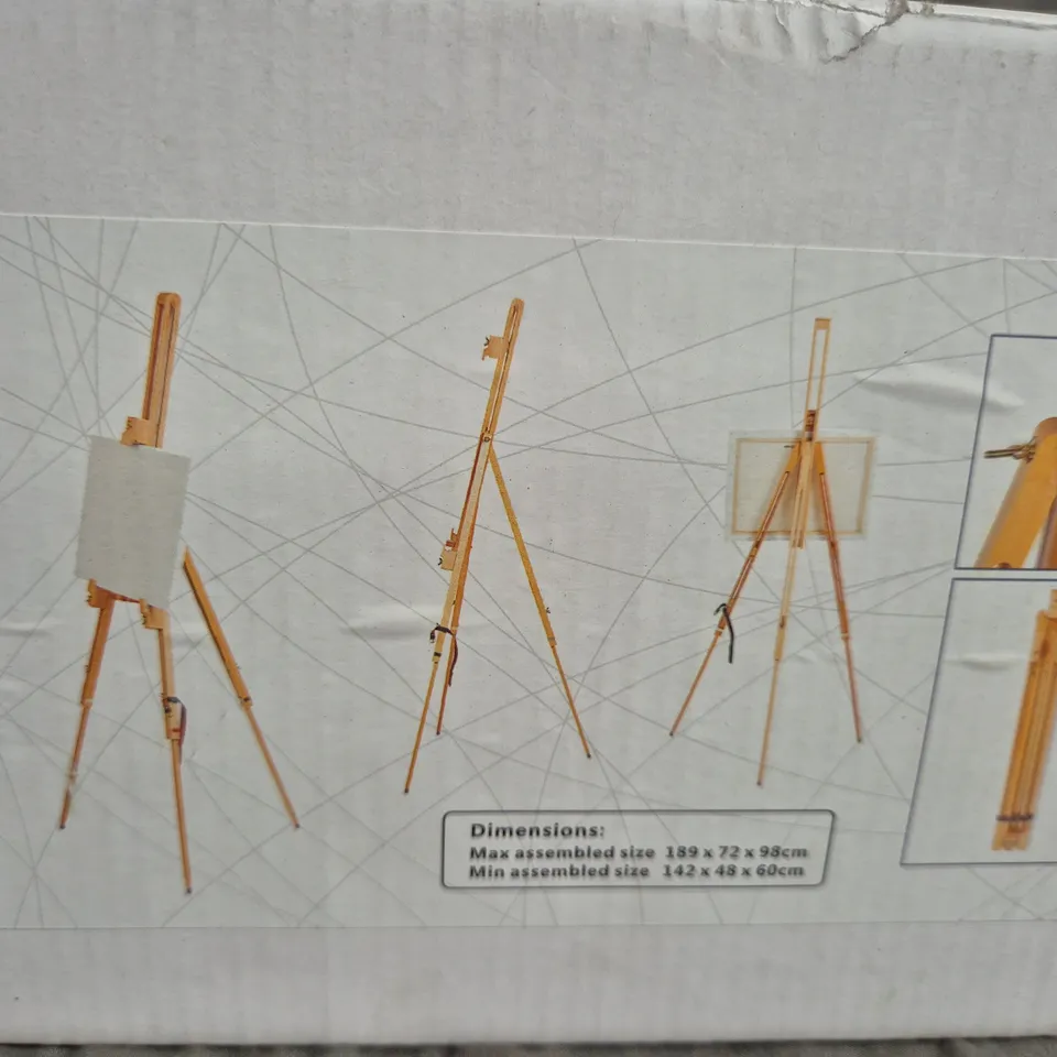 BOXED FLOOR STANDING FIELD EASEL