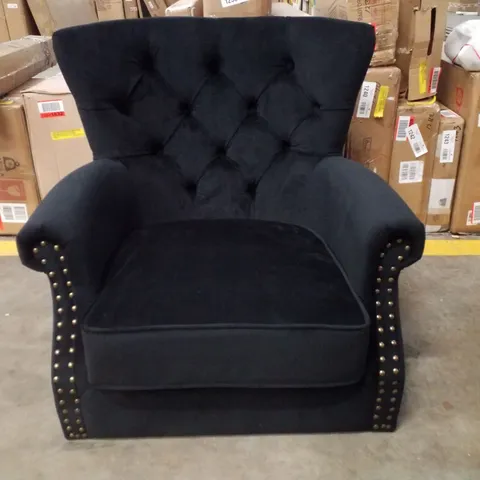 BOXED LIANA BLACK VELVET CHAIR