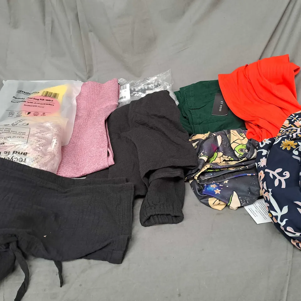 BOX OF ASSORTED CLOTHING ITEMS IN VARIOUS COLOURS, SIZES AND STYLES