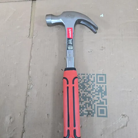 N-DURANCE 20 OZ CLAW HAMMER WITH ERGONOMIC GRIP
