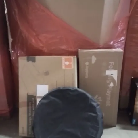PALLET OF ASSORTED HOUSEHOLD GOODS AND PRODUCTS TO INCLUDE;POPUP TENT,STAINLESS STEEL CAT LITTER TRAY,PLAYMAT 