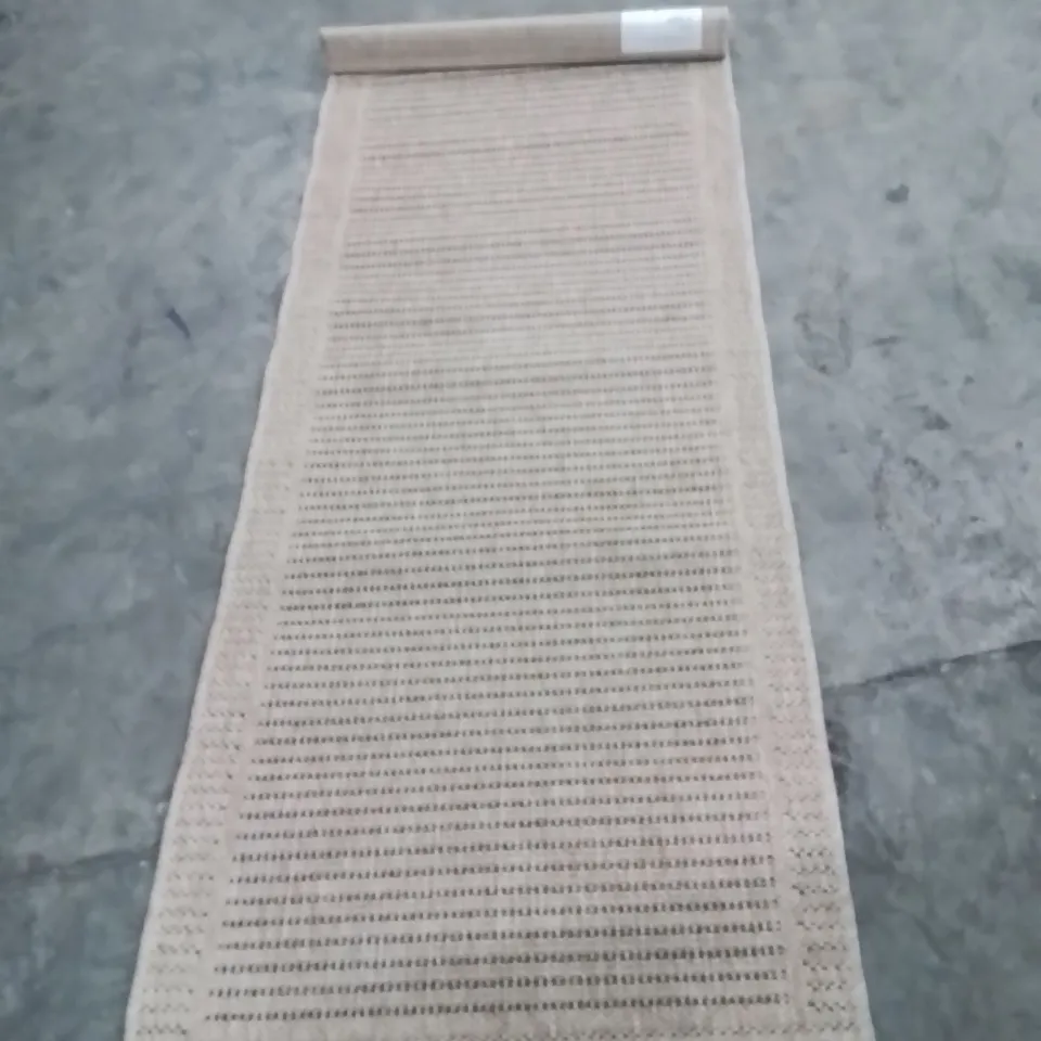 QUALITY DESIGNER AREA RUG - APPROXIMATELY 220X80CM