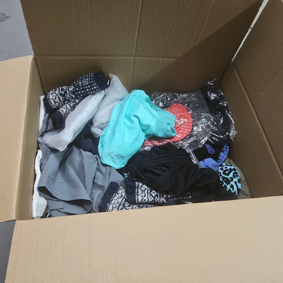 LARGE QUANTITY OF ASSORTED CLOTHING ITEMS TO INCLUDE M&S, COSY BHUDDHA AND H&M