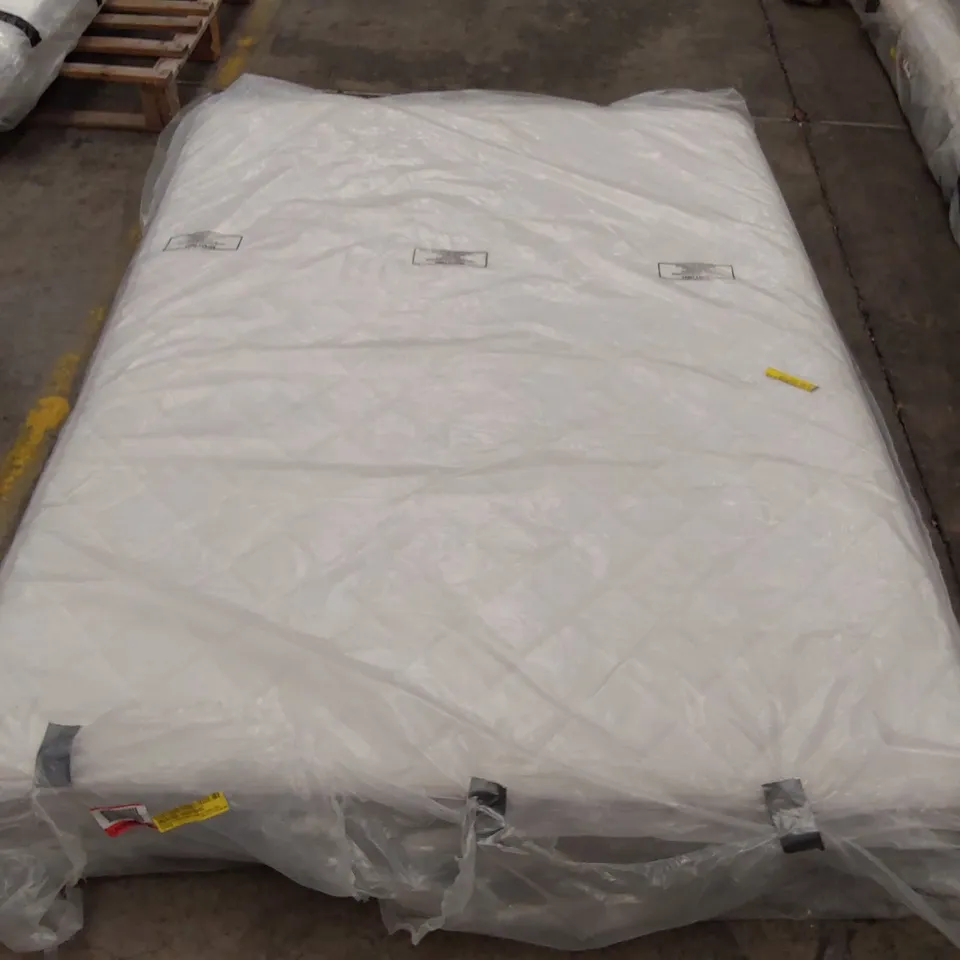 QUALITY BAGGED 4'6" DUAL LAYER 600 HYBRID MATTRESS WITH BREATHABLE COOLING FABRIC 