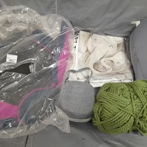 APROXIMATELY 15 ASSORTED HOUSEHOLD ITEMS TO INCLUDE WOOL , WALLPAPER , ETC 