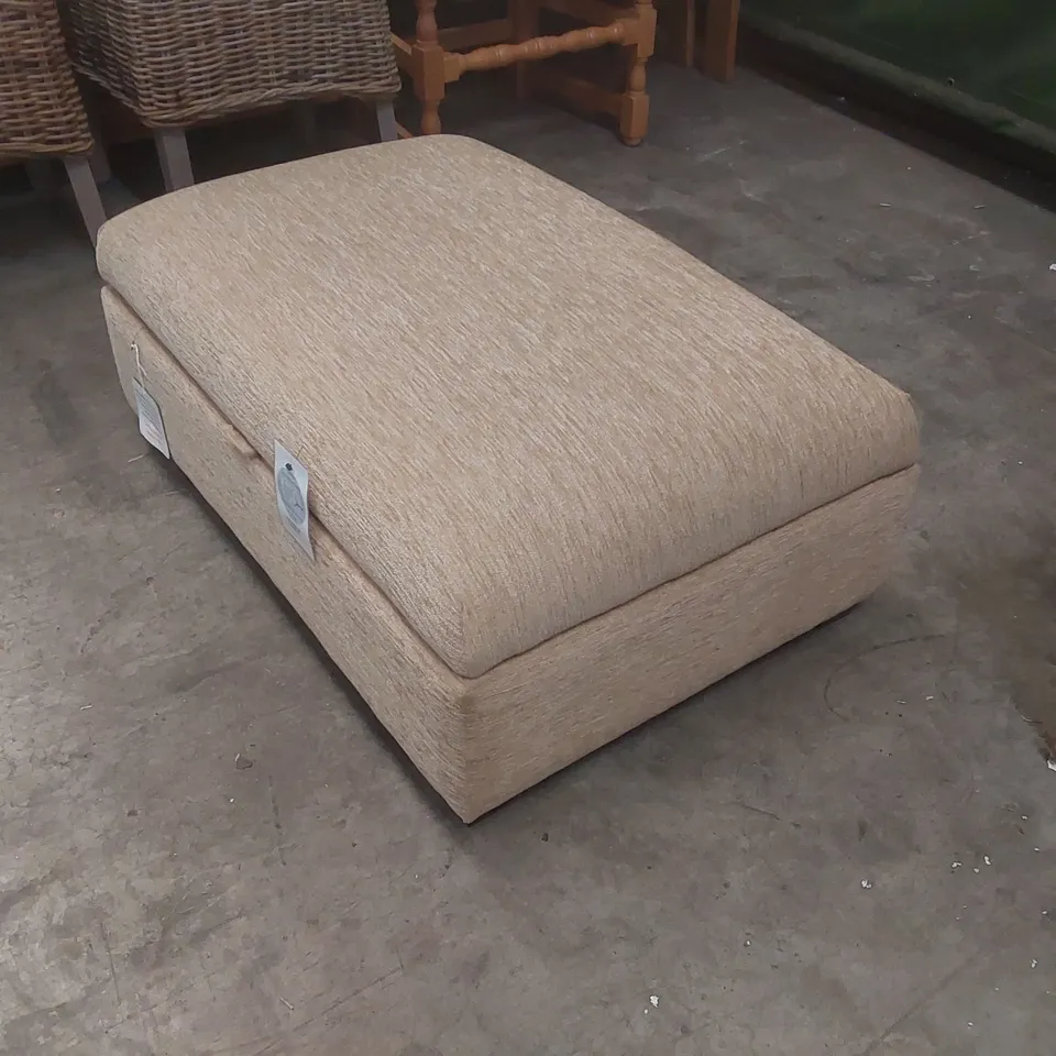 PARKER KNOLL UPHOLSTERED STORAGE FOOTSTOOL