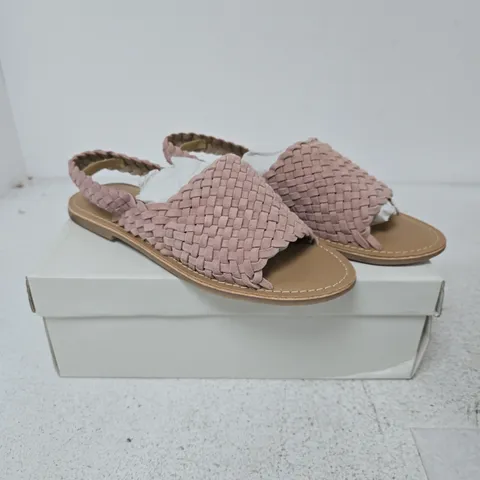 LEATHER COLLECTION PINK WOVEN SANDALS – UK 6