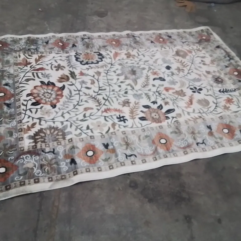 QUALITY DESIGNER AREA RUG - APPROXIMATELY 300X200CM