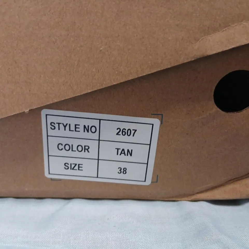 TOP STAKA TAN ANKLE BOOTS, EU 38 (UK 5.5) - STYLE NO. 2607