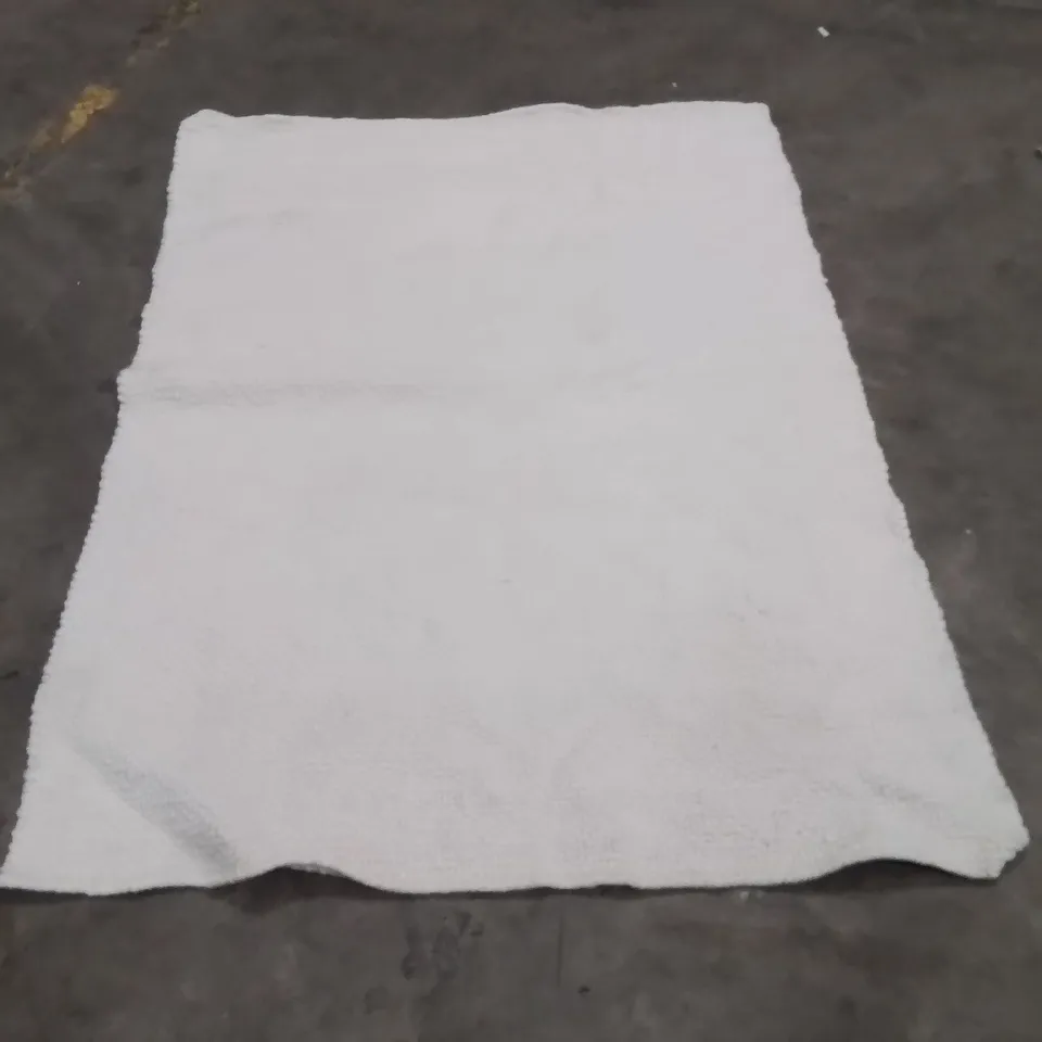 QUALITY DESIGNER AREA RUG - APPROXIMATELY 170X130CM