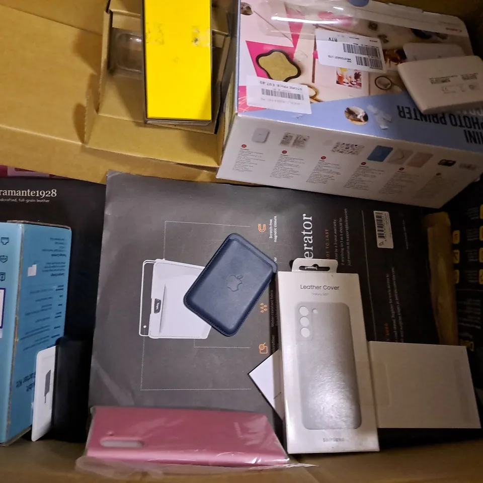 BOX OF APPROX 20 ASSORTED ITEMS TO INCLUDE - NETGEAR 5 PORT GIGA BIT ETJERMET S,ART SWITCH , SMART CLEAR VIEW COVER , IPHONE LEATHER WALLET ETC