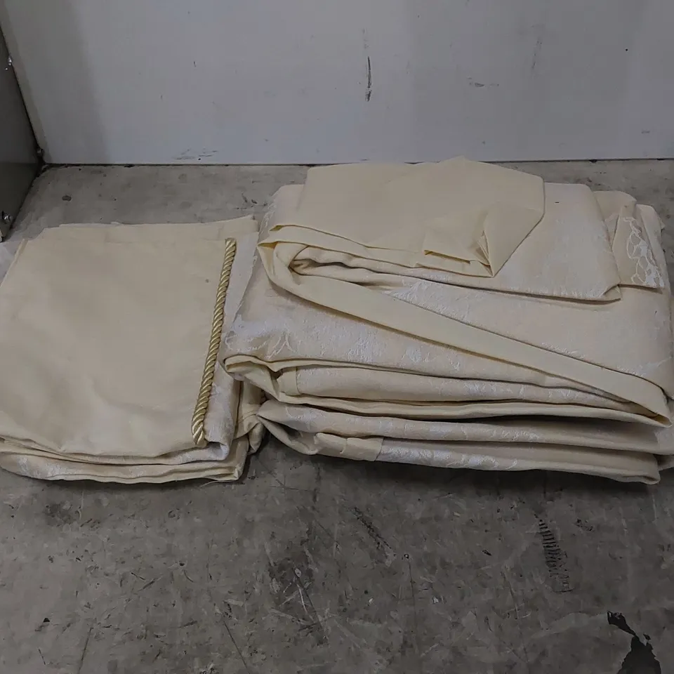 BAGGED KHALEESI ROOM DARKENING PENCIL PLEAT CURTAINS // SIZE UNSPECIFIED 