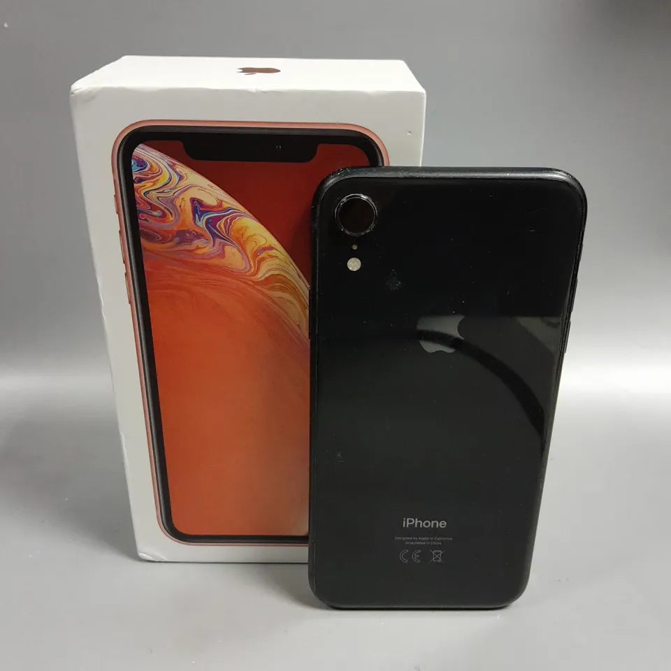 BOXED APPLE IPHONE XR SMARTPHONE 