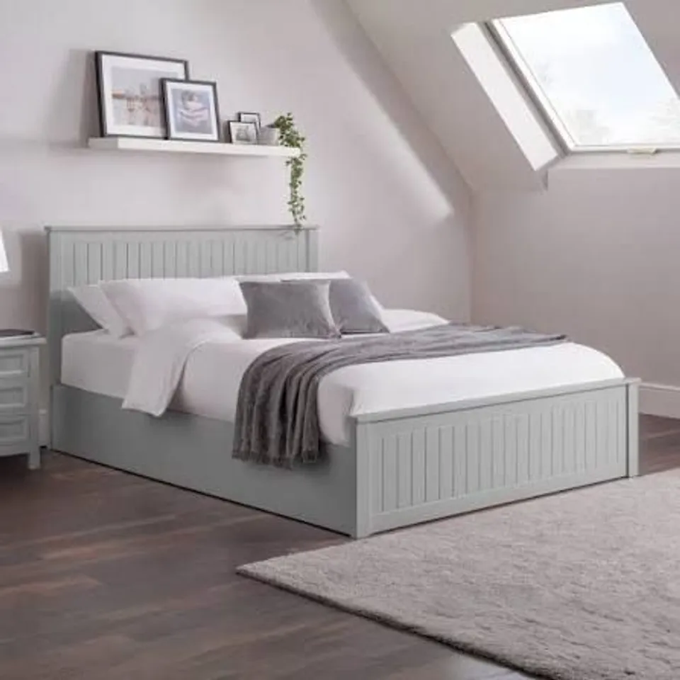 BOXED JULIAN BOWEN MAINE 135cm LIFT-UP OTTOMAN STORAGE BED - DOVE GREY (3 BOXES)
