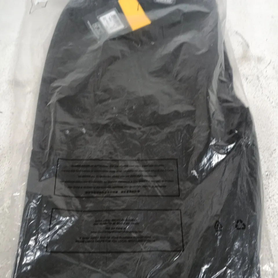 REGATTA PROFESSIONAL WOMENS NEW ACTION TROUSERS, BLACK - UK SIZE 16