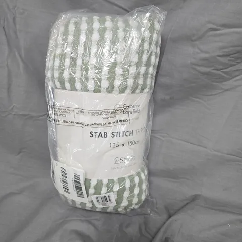 STAB STITCH THROW 125 X 150 CM – GREEN & WHITE