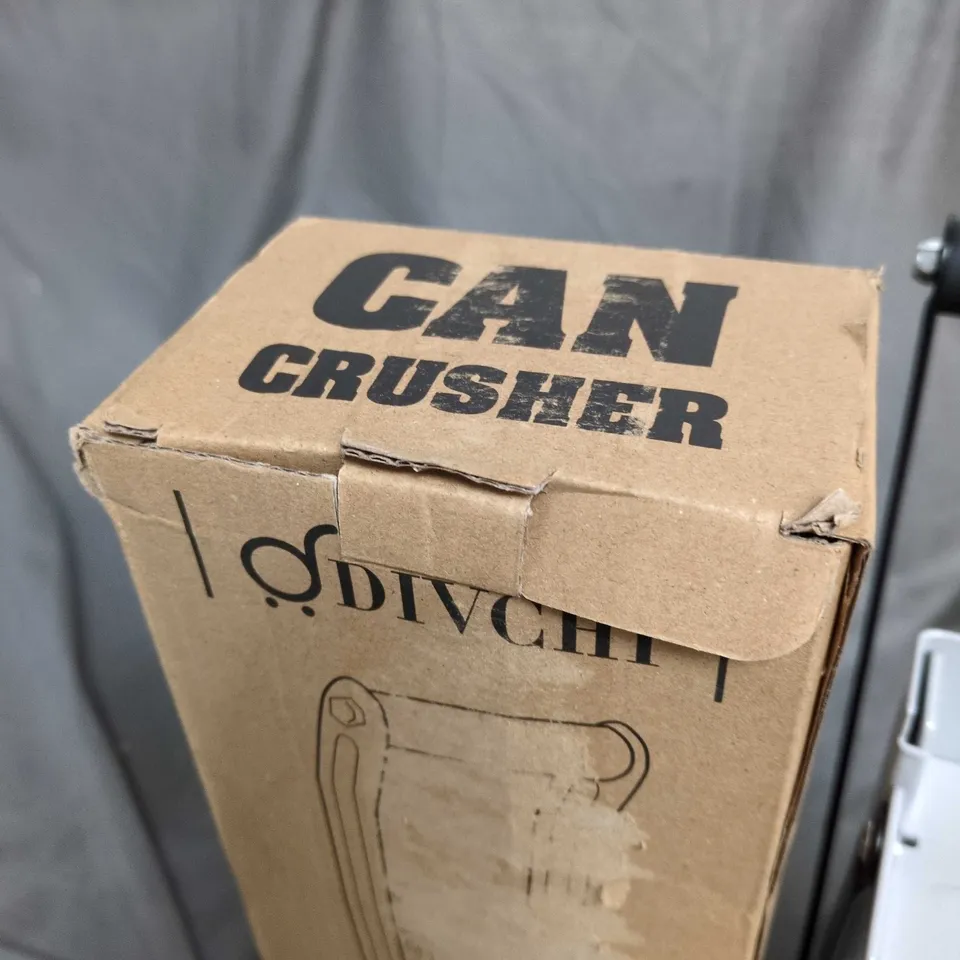 ODIVCHI CAN CRUSHER – PEDAL-OPERATED, GREY/BLACK .