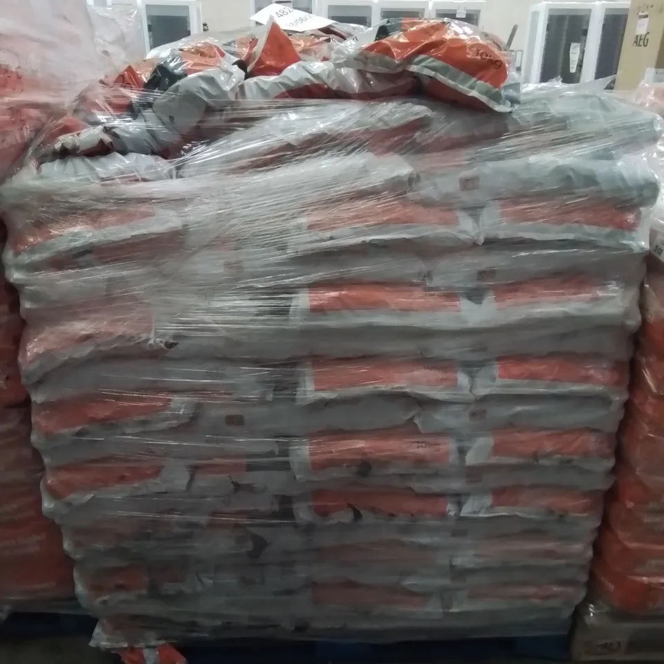 PALLET TO CONTAIN APPROX 85 X 10KG BAGS OF TRUE FLAME SMOKELESS SOLID FUEL BARBECUE CHARCOAL BRIQUETTES 