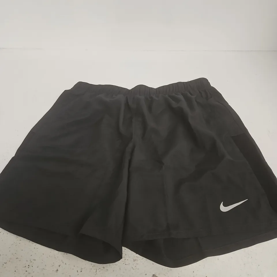 NIKE DRI-FIT SHORTS – BLACK, SIZE M 