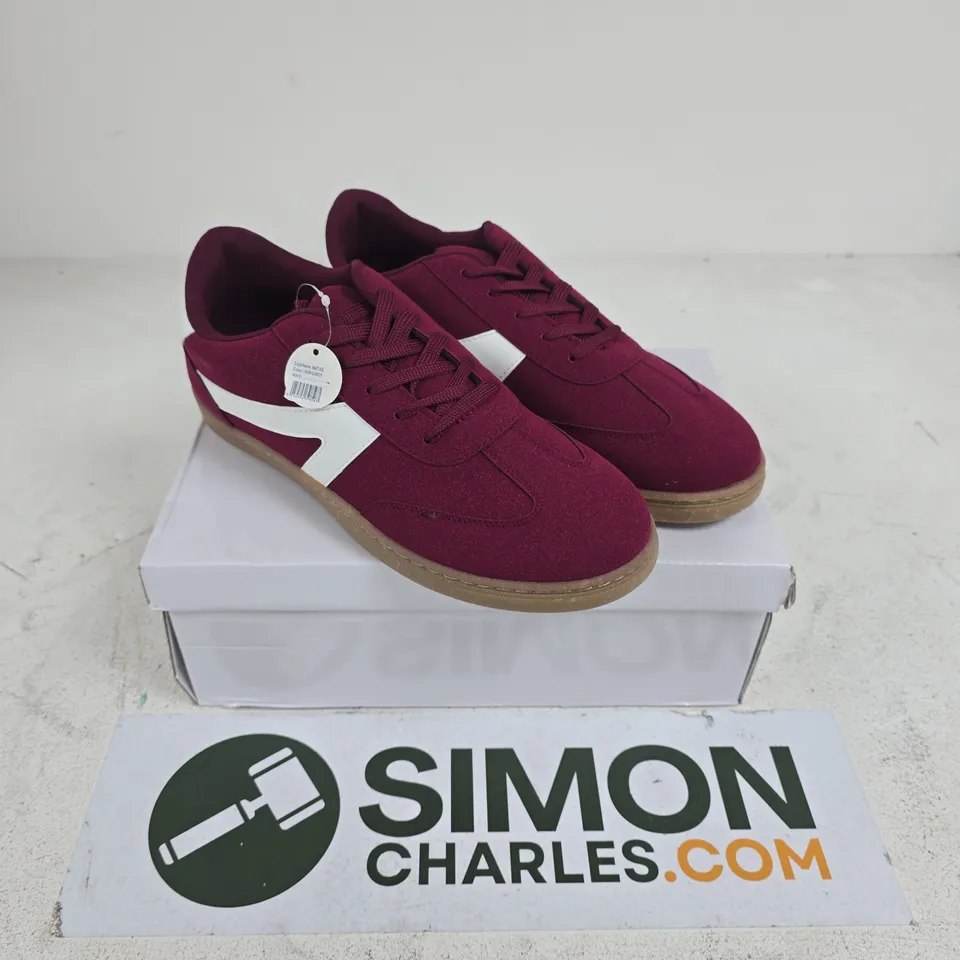URBAN JACKS MATISE BURGUNDY SUEDE TRAINERS – UK 8